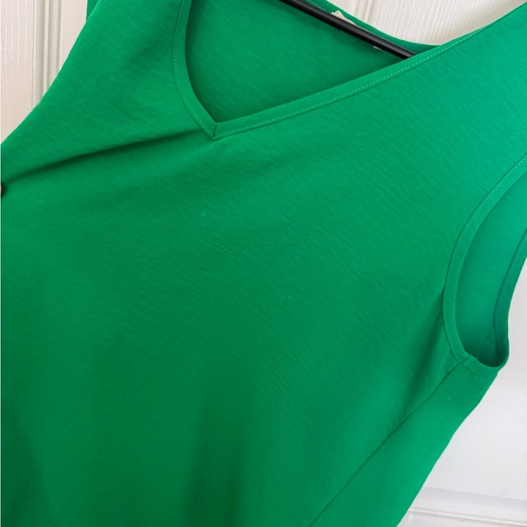 Vibrant Green V-Neck Tank Top - Picture 2 of 7
